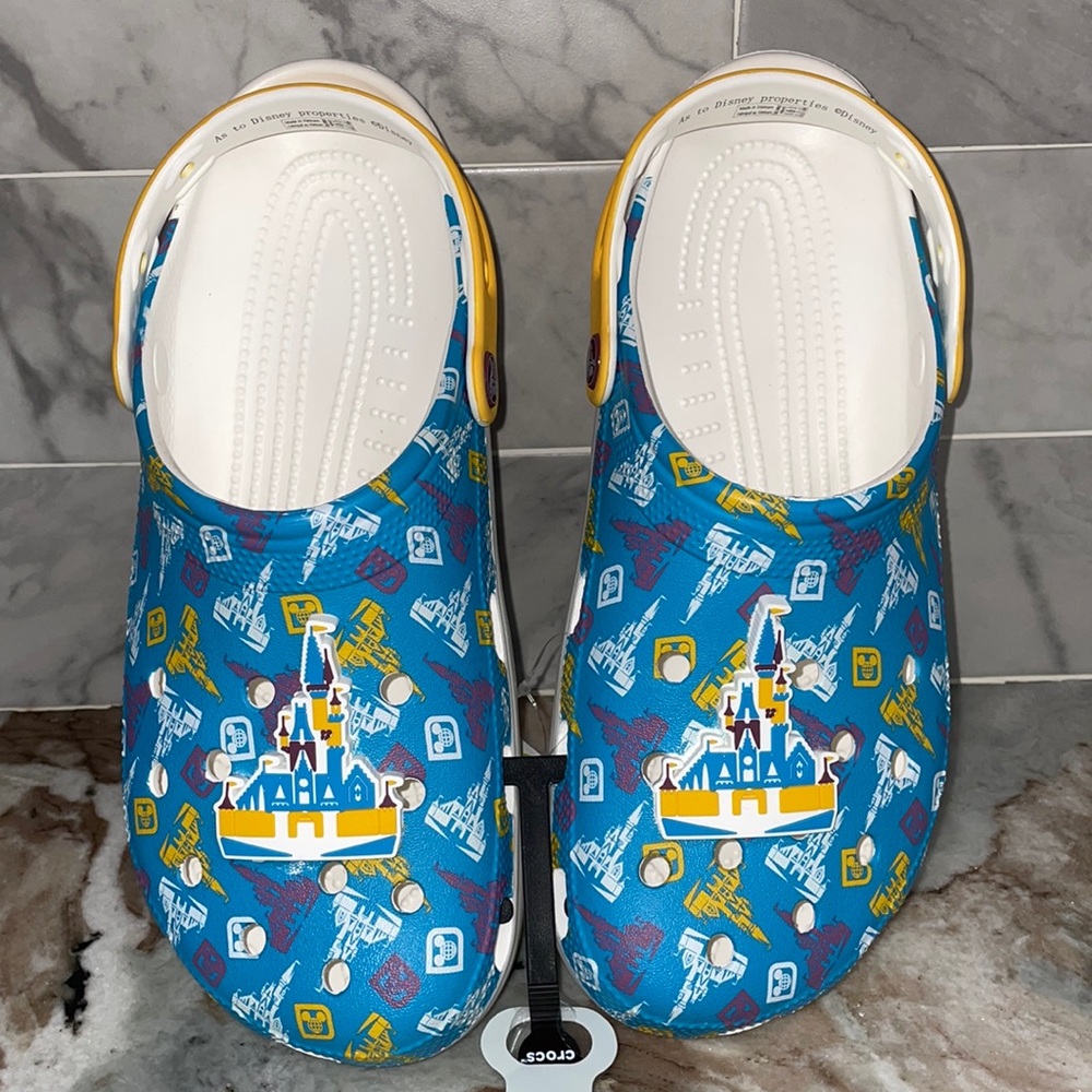 WDW Disney World 50th Anniversary Cinderella Castle CROCS Sz M 8 W 10 Vault NEW